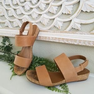 Easy Spirit Noal Leather Sandals